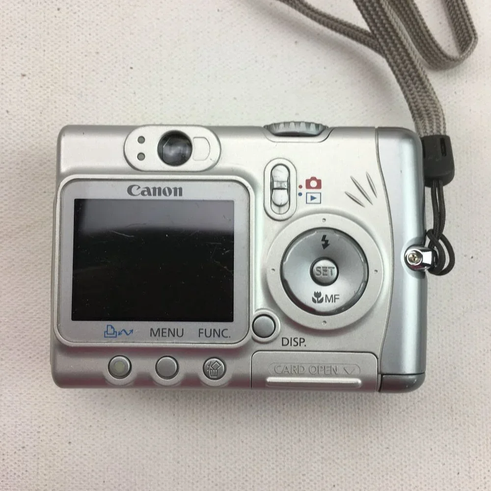 Cannon Power Shot A520 Digital Camera 4X Zoom 4.0 Mega Pixels AI AF 5.8-23.2mm